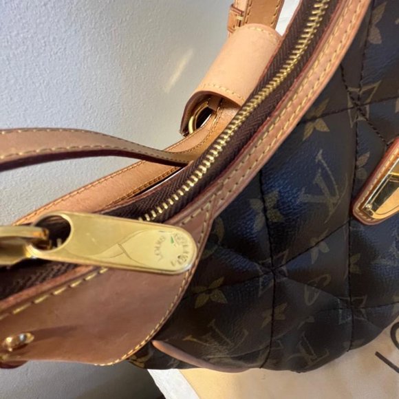 Authentic Louis Vuitton Monogram Etoile - Picture 11 of 16